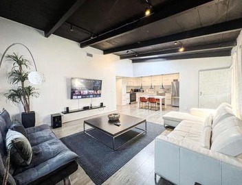 Bright 2-BR Home Near LAX with Shared Yard - SH2-LAD 3