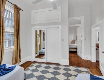 Bright Uptown home w gated parking 5