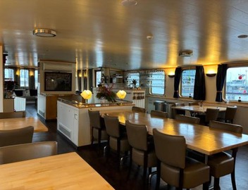 Hotelboat Iris 4