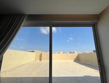 شقة رووف السلامة بجوار التسوق والمطاعم الحيوية,al salma condo 4