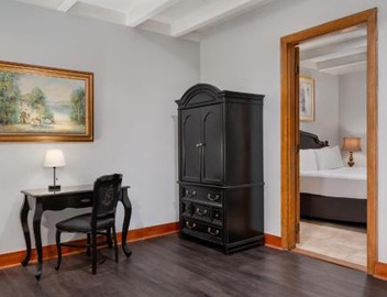 Chateau Hotel 2