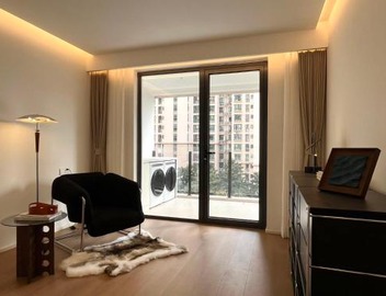 Sunny Abode 中远A 2Bedroom river view near Suzhou River 2