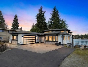 4BR 4BA Modern Lakefront Lodge 5