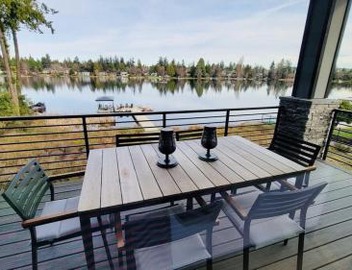 4BR 4BA Modern Lakefront Lodge 2