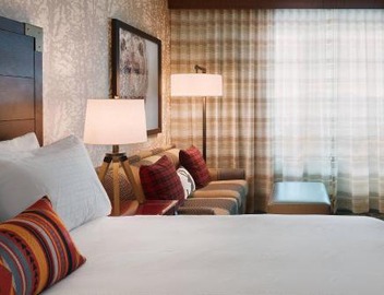 Gaylord Rockies Resort & Convention Center 4