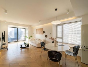 Molly House- Near Nanjing East Road,2-Bedrooms with Elevator, 2 bathrooms,1 bathtub , Near the subway 2