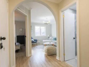 Casa Queen East - Modern 2BR Suite in Leslieville 5