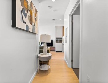 Furnished Apartment in South Boston 5