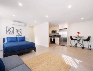Prestige Studio Haven at Burbank 4