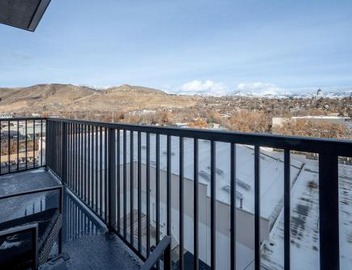 INCREDIBLE Views Capital MTN City Penthouse cnr suite! Best Amenities! ON OUR SHEET 5