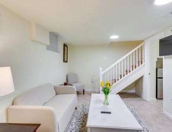 2 Mi to Dtwn DC: 1BD Apt Near Howard University 4