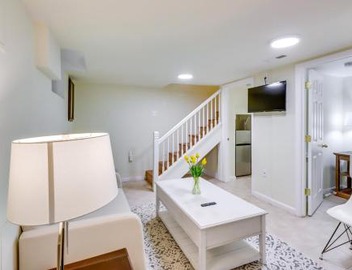 2 Mi to Dtwn DC: 1BD Apt Near Howard University 3
