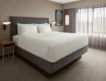 Courtyard by Marriott Mississauga-Airport Corporate Centre West 2