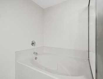 Location Walk to the beach Chic Condo! 5