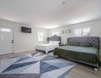 Prestige Studio Haven at Burbank 2