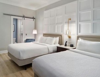 Courtyard by Marriott New Orleans French Quarter/Iberville 2