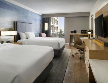 Courtyard by Marriott Long Beach Downtown 2