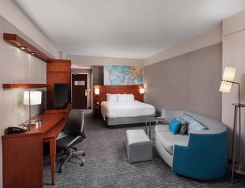 Courtyard by Marriott Greenville Downtown 5