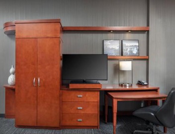 Courtyard by Marriott Greenville Downtown 4