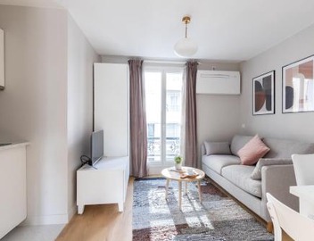 Take It Easy in This Stylish Architect Flat 2