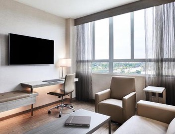 AC Hotel by Marriott Beverly Hills 2