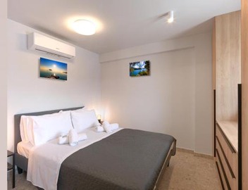 Top-Floor Studio in the Heart of Monastiraki 2