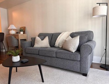 Toronto Entertainment District - King Bed Condo - Close to Core - Dome - Scotiabank - CNE - Fort York - Near King St W 4