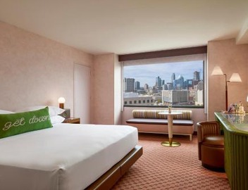 Renaissance Austin Downtown Hotel 5