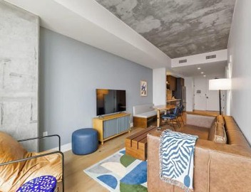 20th FL 1BR - Heated Pool - Gym - Bar - Balcony 3
