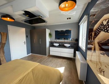 Poellodge XL, houseboat met whirlpool en sauna 4