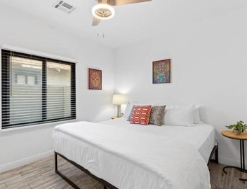 Hummingbird Harmony House with BBQ and Hot Tub in Downtown Phoenix 2
