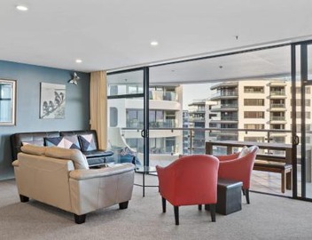 7th Heaven in Oceanside Towers 2