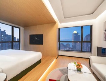 Atour Hotel Shanghai City Center ATHOUSE嘉邸 2