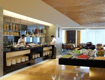 Courtyard by Marriott Shanghai Central 4