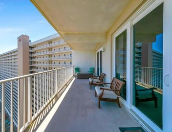 Laketown Wharf 1829 by Emerald Coast Retreats 3