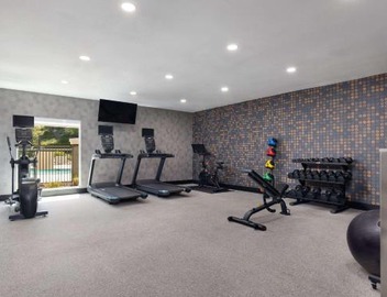 La Quinta by Wyndham Santa Clarita - Valencia 2