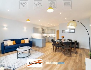 Two Bedroom Apartment At Buonomo Stays Short Lets & Serviced Accommodation close to Wimbledon Tennis Courts 5