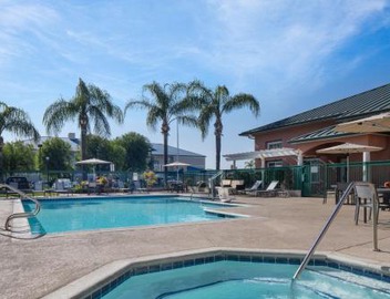 Residence Inn by Marriott Santa Clarita Valencia 3