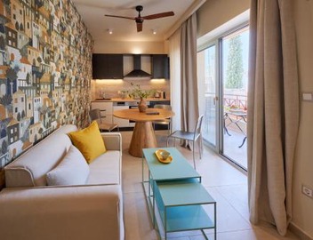 Rastoni Acropolis Uniquely Located Stylish Apartments 4