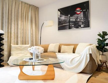 Modern Urban Oasis in the Heart of Chinatown 3
