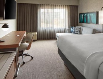 Courtyard by Marriott Mississauga-Airport Corporate Centre West 3