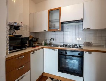 Appartamento con garage vicino al centro 2