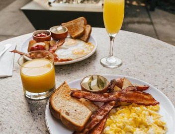 Courtyard by Marriott Los Angeles LAX/Century Boulevard 5