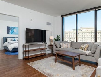 Luxury 2BR BackBay Boston Common T-station Roof Top Lounge Gym 3