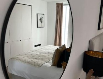 Modern 2 Bed Flat at Battersea 2