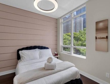1560 sqft Elegant Condo at Downtown Hi-End Shopping & Dining Area - CN Tower View, Bidet, LockBox 4