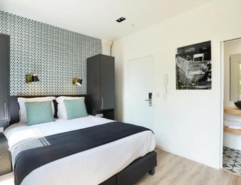YAYS Paris Zola by Numa 4