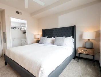 Lovely 1 BD in West Hollywood 2