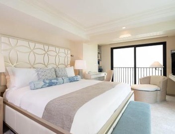 ESPACIO THE JEWEL OF WAIKIKI 3