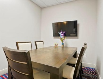 Holiday Inn Express & Suites Denver North - Thornton by IHG 2